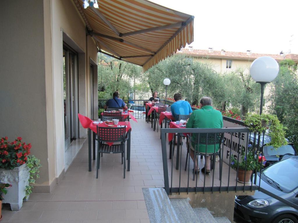 Hotel Carlo Brenzone sul Garda Exterior photo